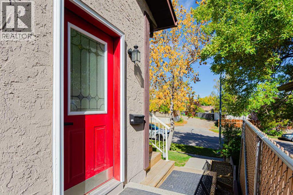 133 Berwick Drive NW