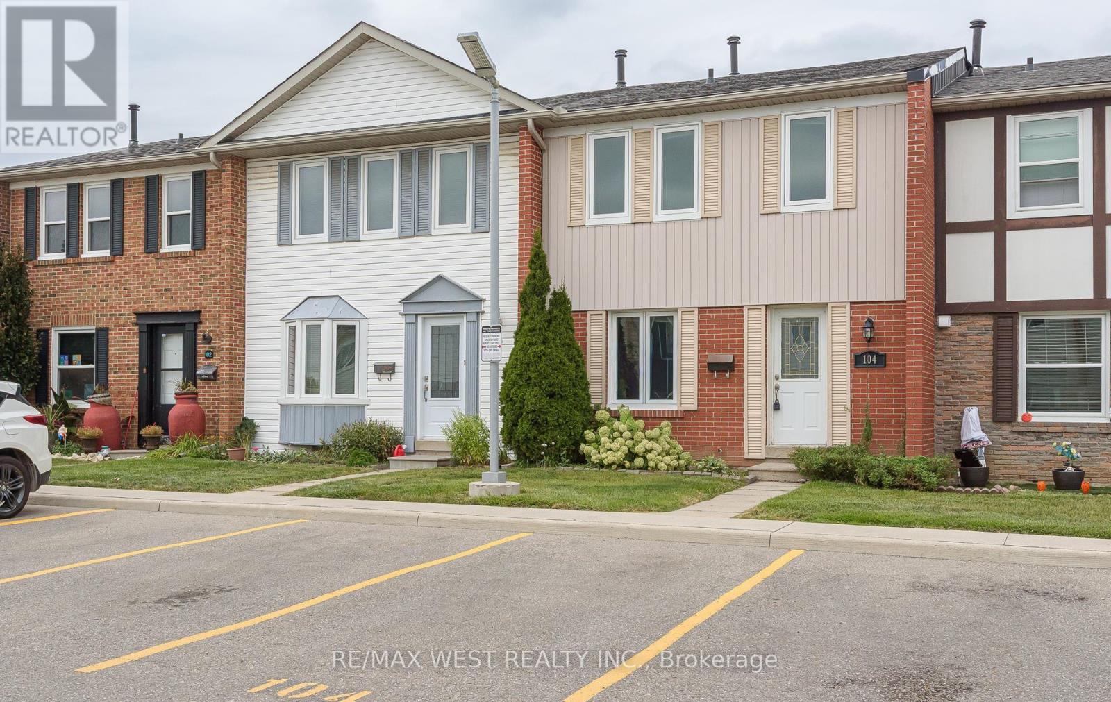 104 - 900 Central Park Drive, Brampton, Ontario  L6S 3J6 - Photo 2 - W13816302