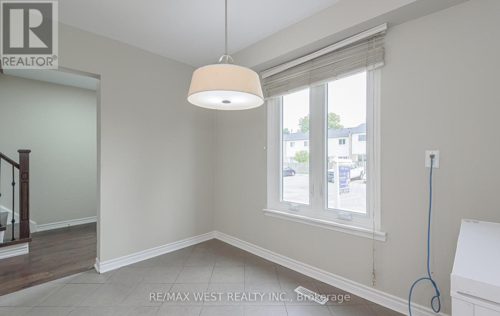 104 - 900 Central Park Drive, Brampton, Ontario  L6S 3J6 - Photo 8 - W13816302