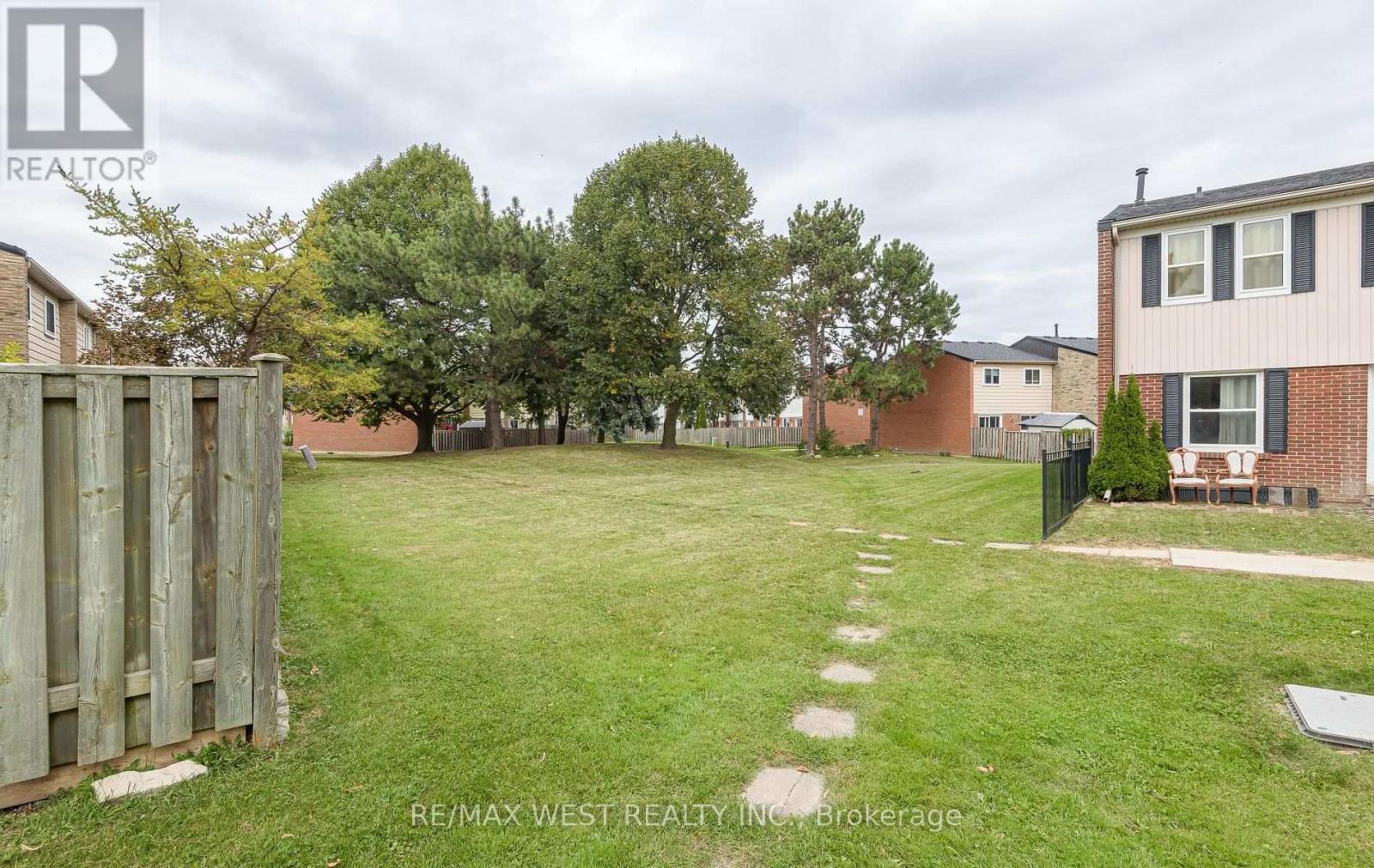 104 - 900 Central Park Drive, Brampton, Ontario  L6S 3J6 - Photo 32 - W13816302