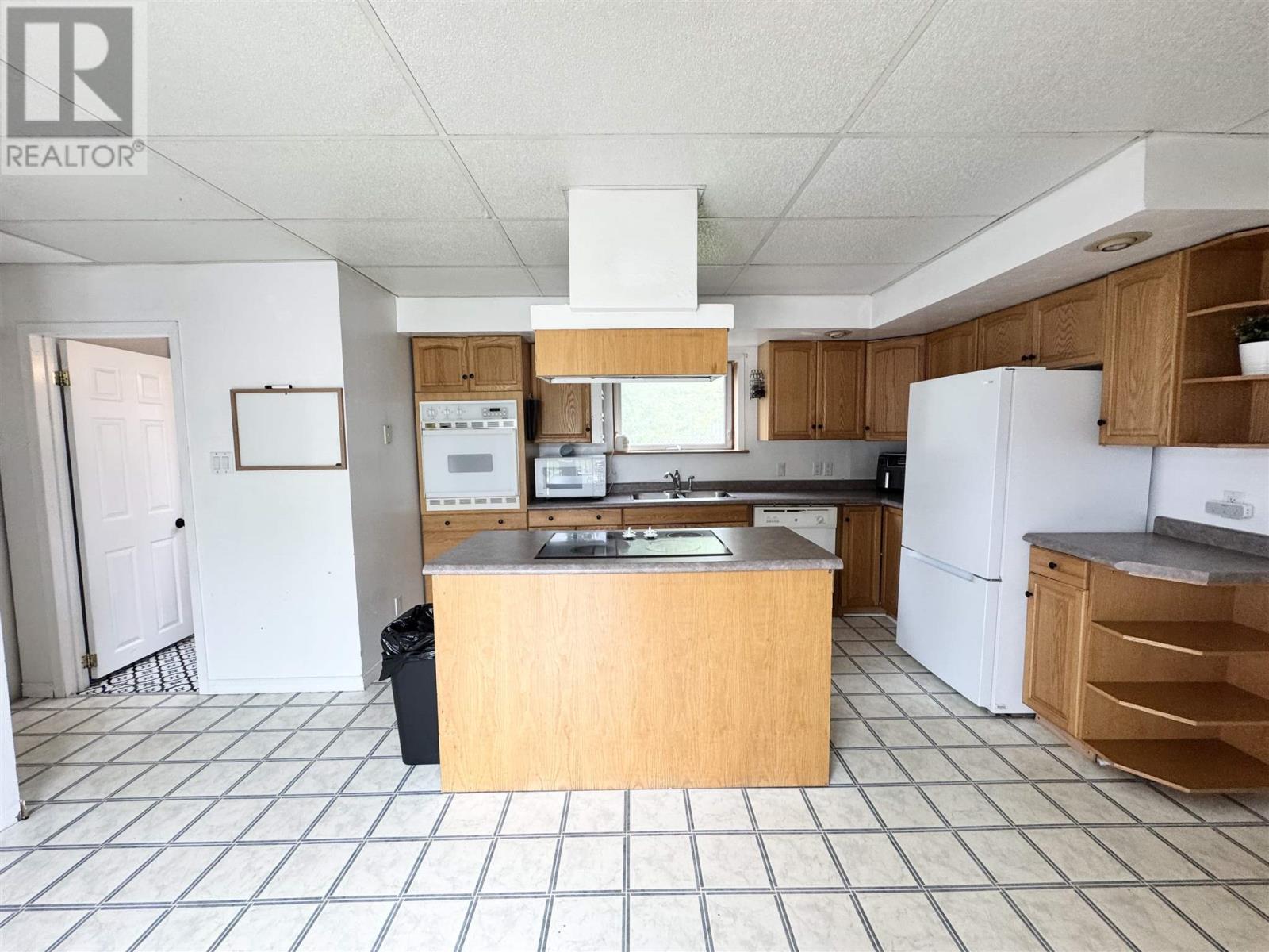 45 Elgin St, Chapleau, Ontario  P0M 1K0 - Photo 12 - SM262431