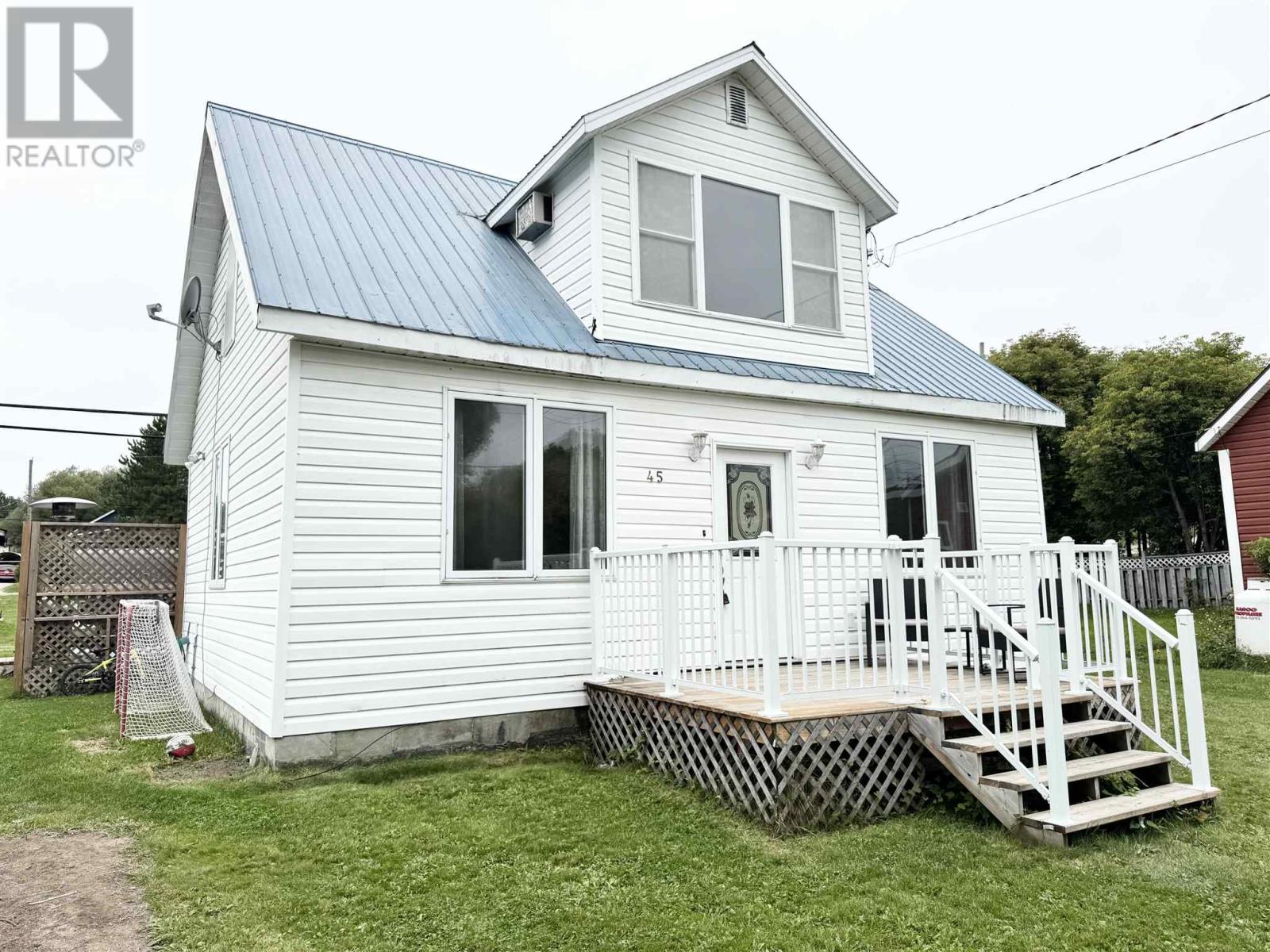 45 Elgin St, Chapleau, Ontario  P0M 1K0 - Photo 28 - SM262431
