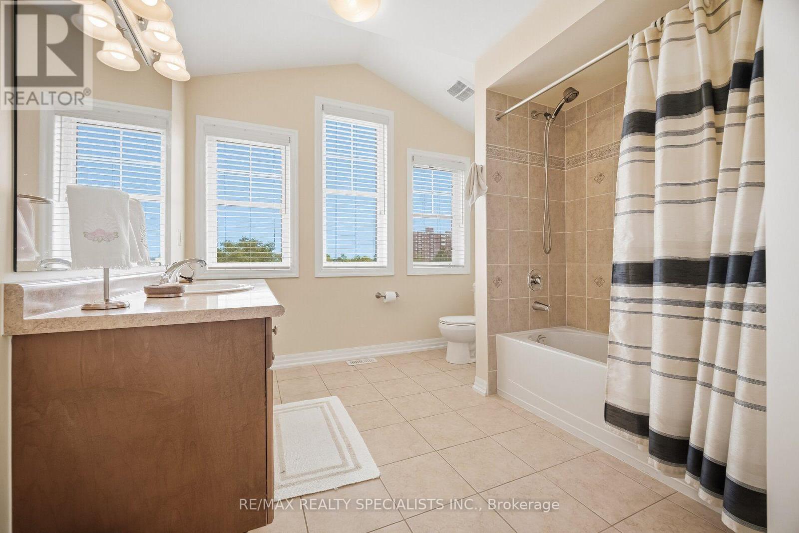 92 Hanson Crescent, Milton, Ontario  L9T 8L5 - Photo 15 - W13802562