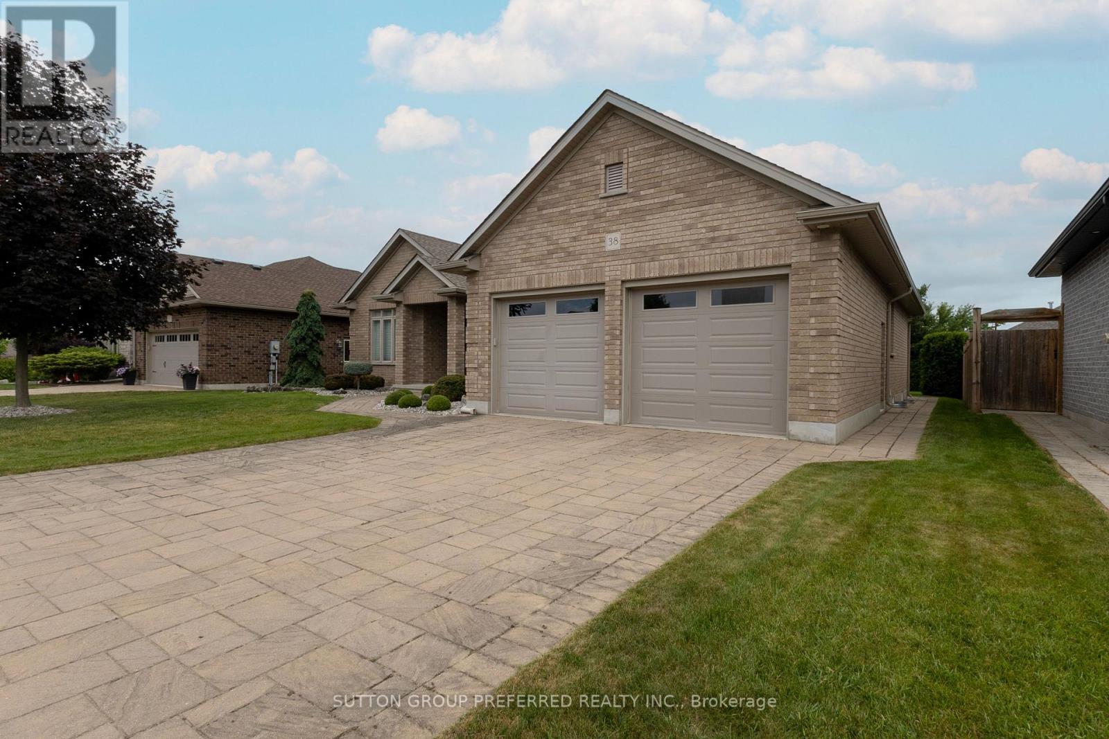 38 Brenmar Crescent, Central Elgin, Ontario  N0L 1B0 - Photo 2 - X13838290