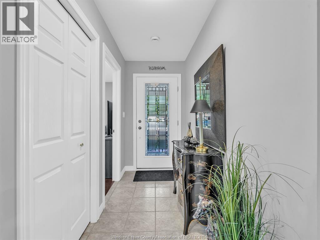 2211 Chateau Avenue, Windsor, Ontario  N8P 1N6 - Photo 4 - 26023855