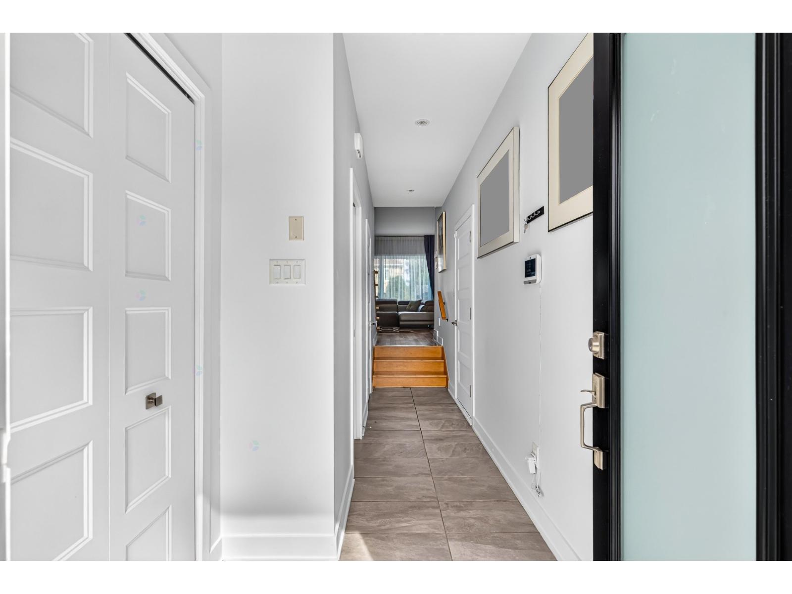 81 Rue Lalonde Mercier Quebec Canada J6R1C9 3