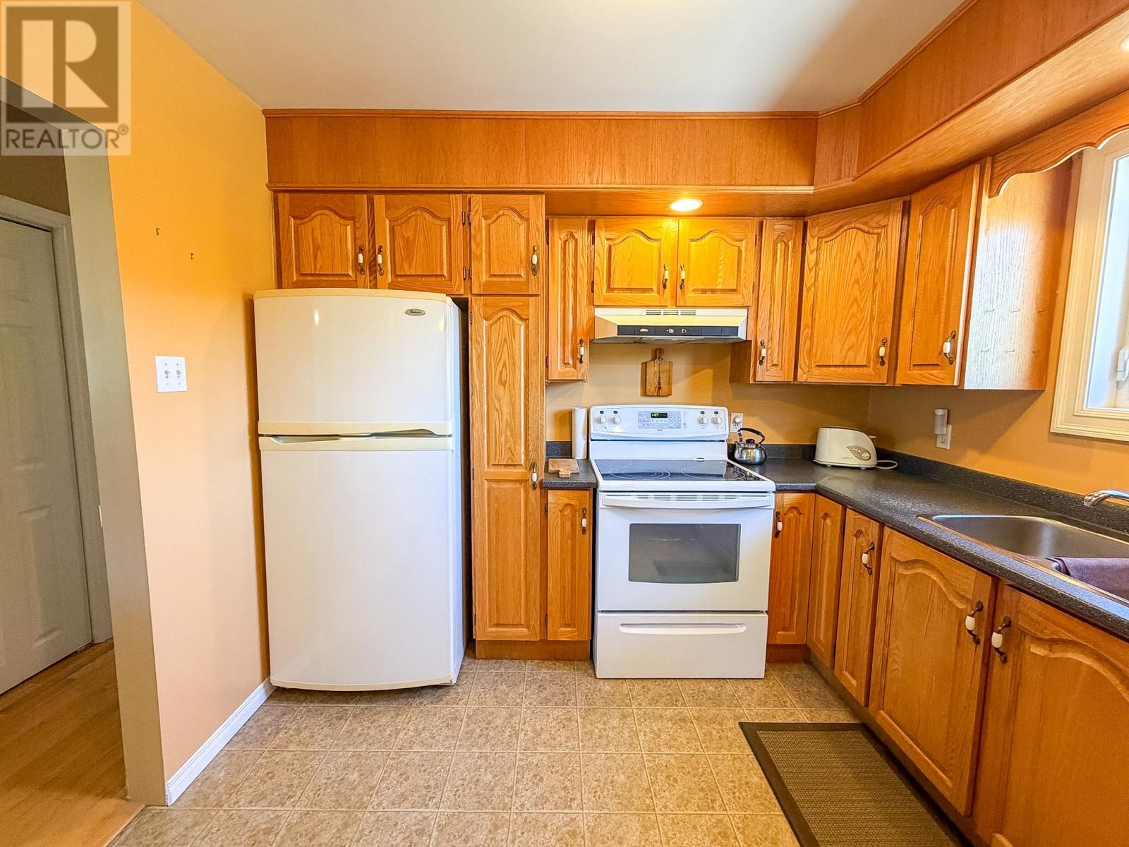 2 Roberts Drive, Little Rapids — photo 8