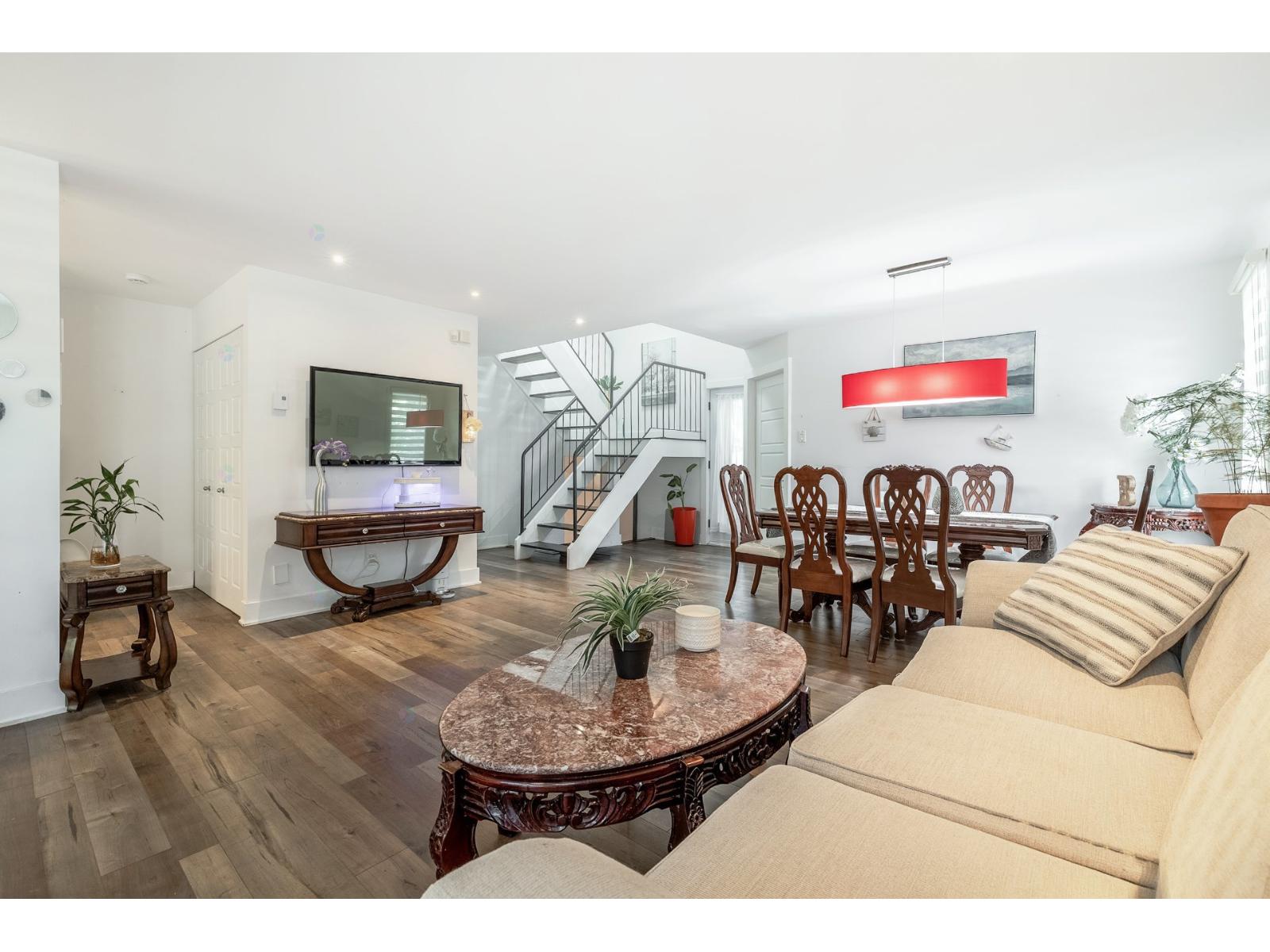 4160 Rue de la Seine Laval (Chomedey) Quebec Canada H7W2S3 5