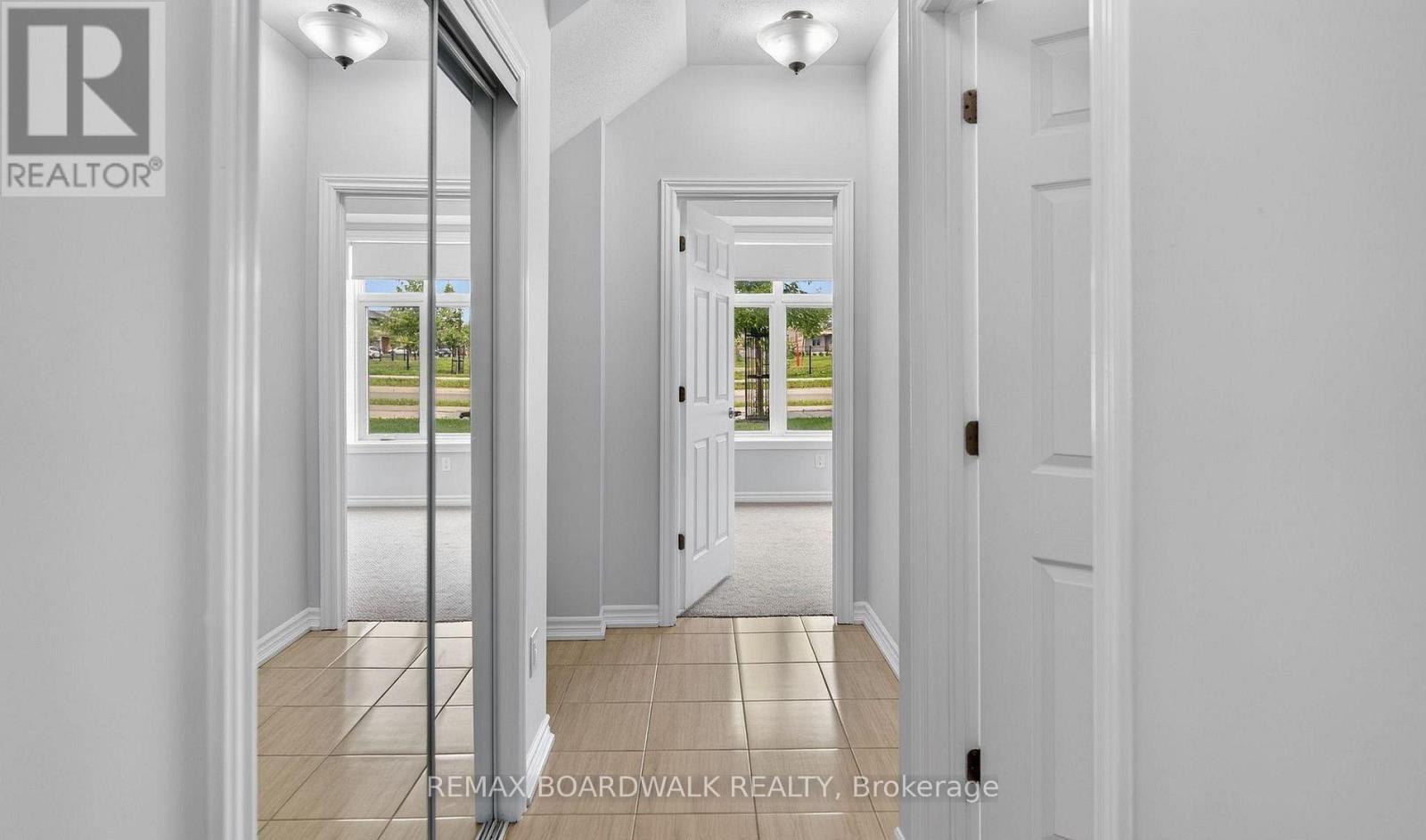 1440 Hemlock Road, Ottawa, Ontario  K1K 4B9 - Photo 3 - X13838234