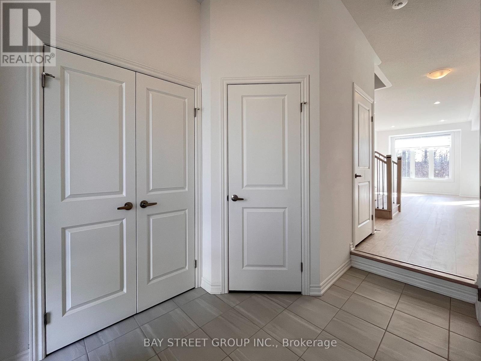 25 - 7444 Baycrest Common, Niagara Falls, Ontario  L2G 3L9 - Photo 3 - X13838344