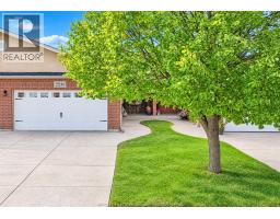 2231 LUXURY, Windsor, Ontario