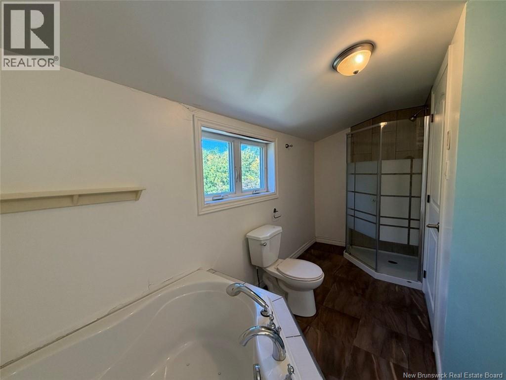 12 Fort Avenue, Edmundston, New Brunswick  E3V 1E1 - Photo 25 - NB148505