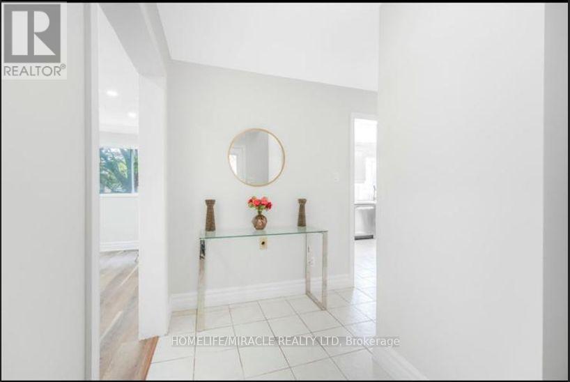 67 Livingstone Street W, Barrie, Ontario  L4N 7J2 - Photo 5 - S13702800