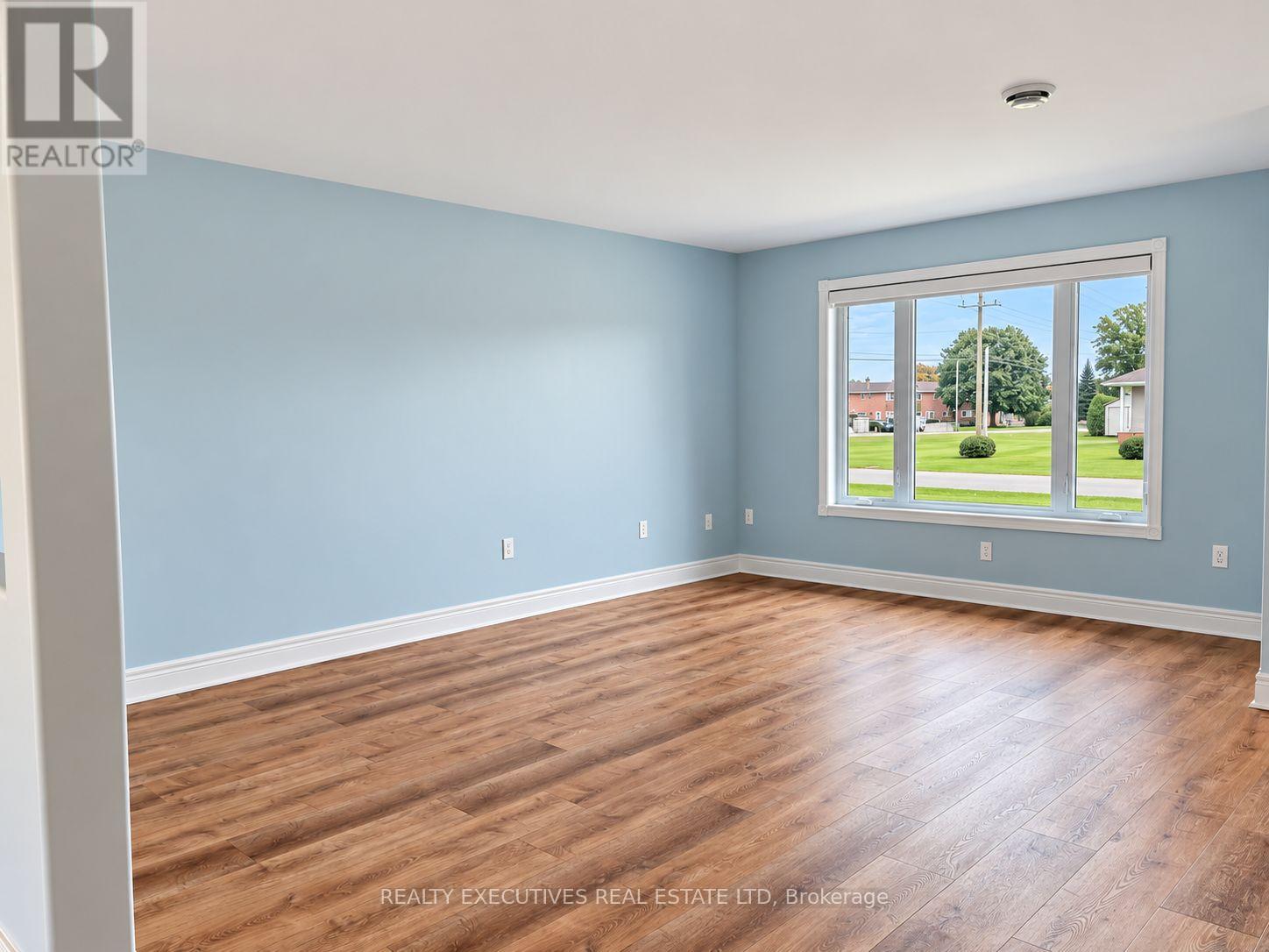 10727 West End Terrace, South Dundas, Ontario  K0E 1K0 - Photo 6 - X13758470