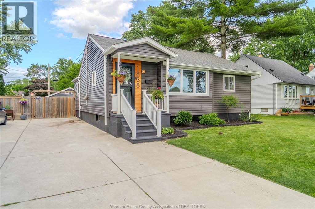 1838 Bernard ROAD, Windsor, Ontario