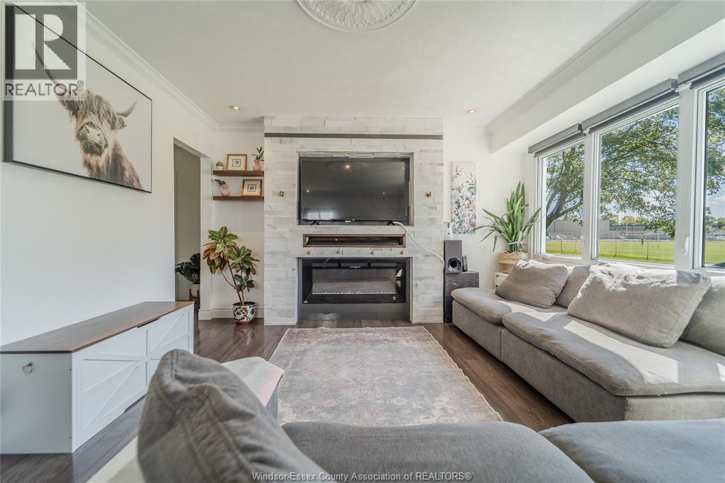 1838 Bernard Road, Windsor, Ontario  N8W 4R4 - Photo 4 - 26023825