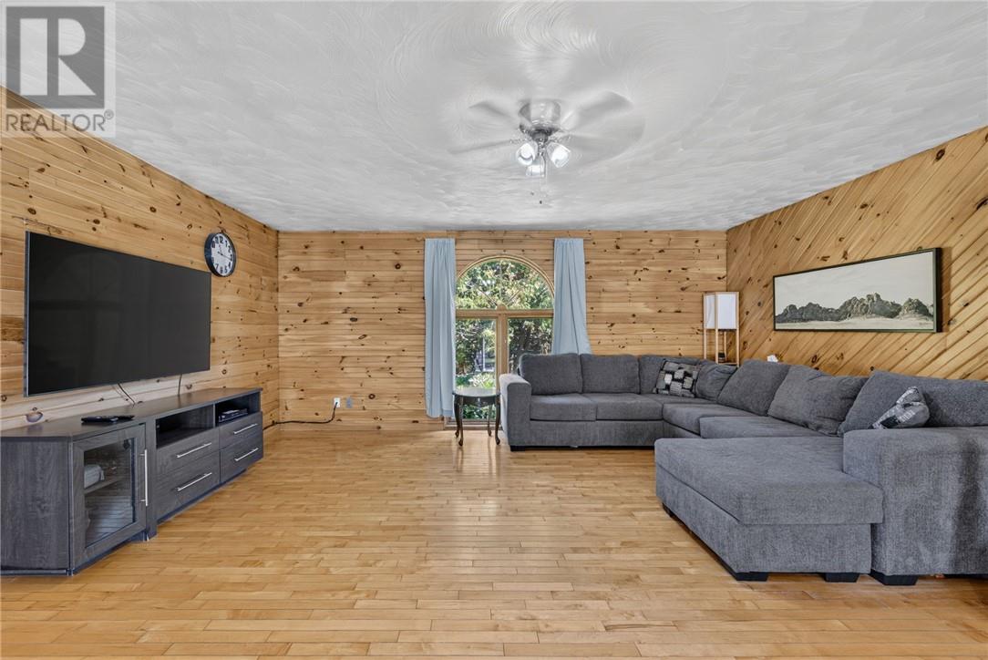 365 Jumbo Road, Wahnapitae, Ontario  P0M 3C0 - Photo 13 - 2130501