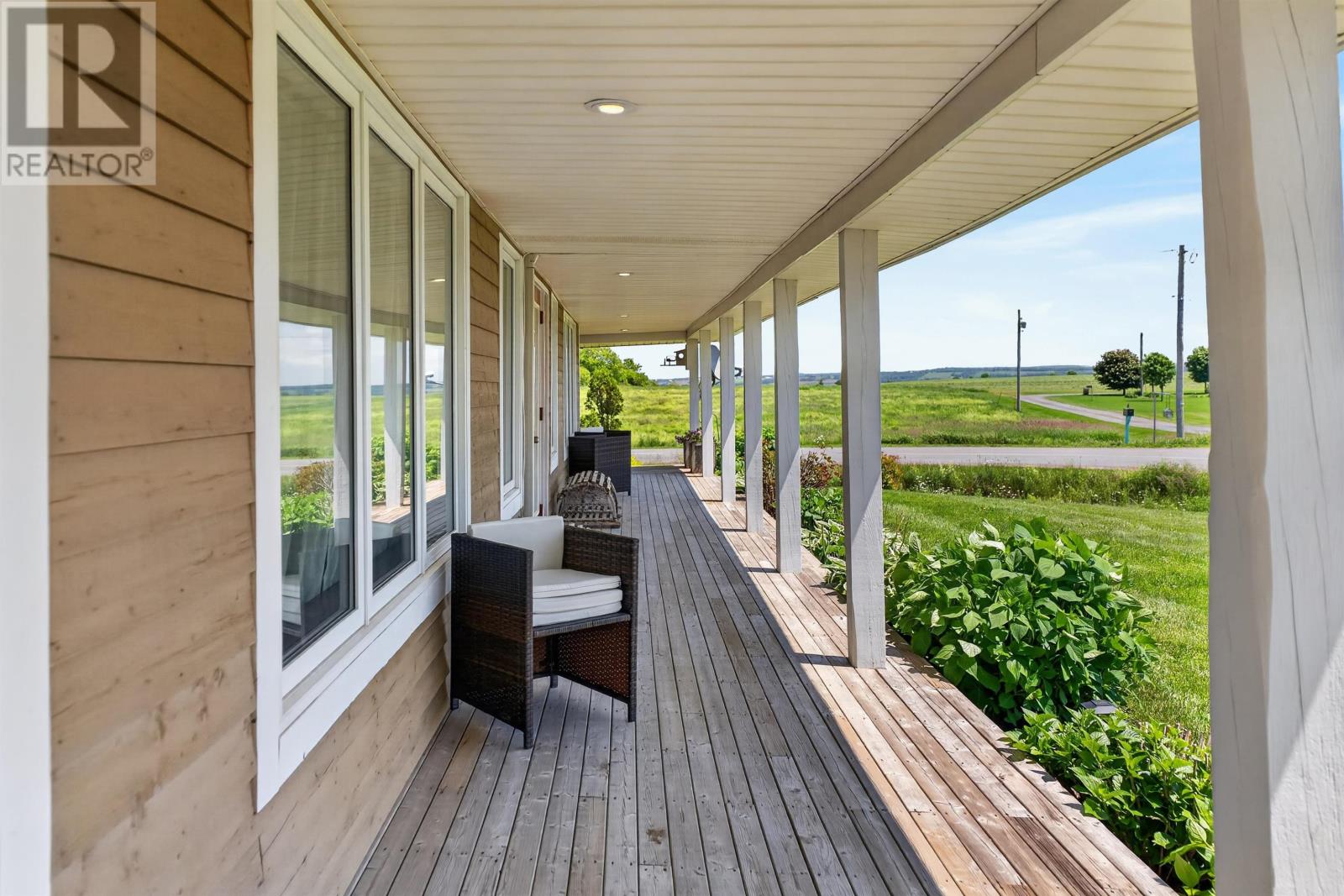 1088 Mcinnis Point Road, Earnscliffe, Prince Edward Island  C0A 2E0 - Photo 11 - 202616808