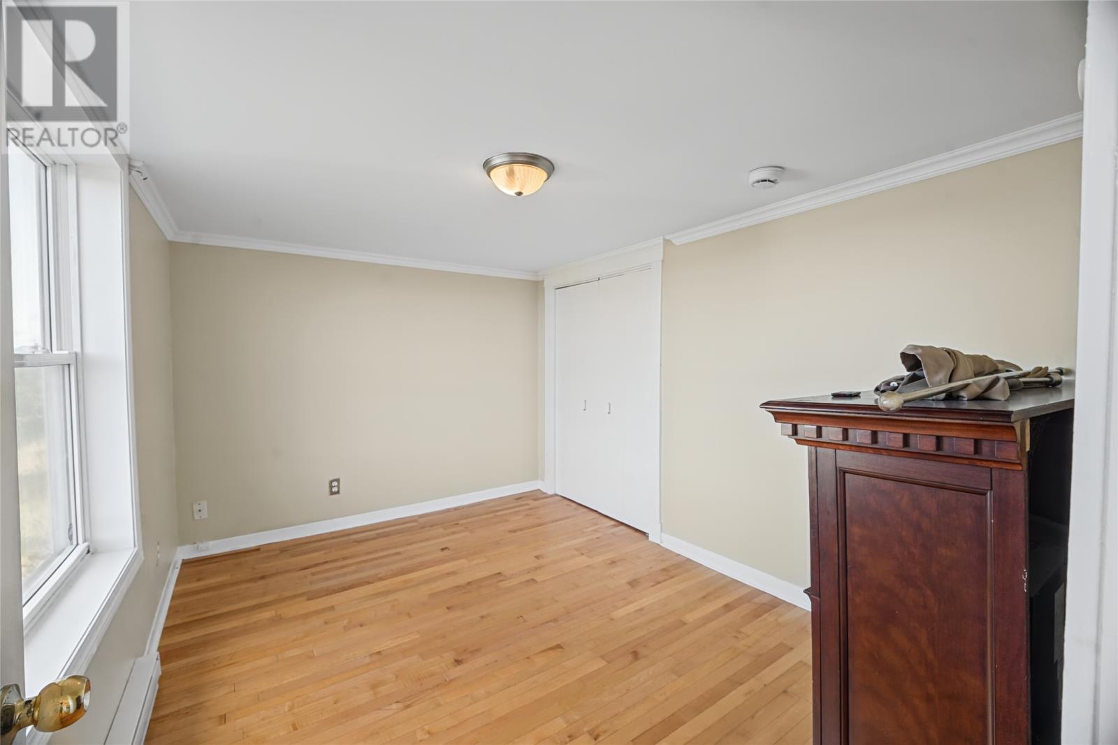 743 St Thomas Line, Paradise — photo 17