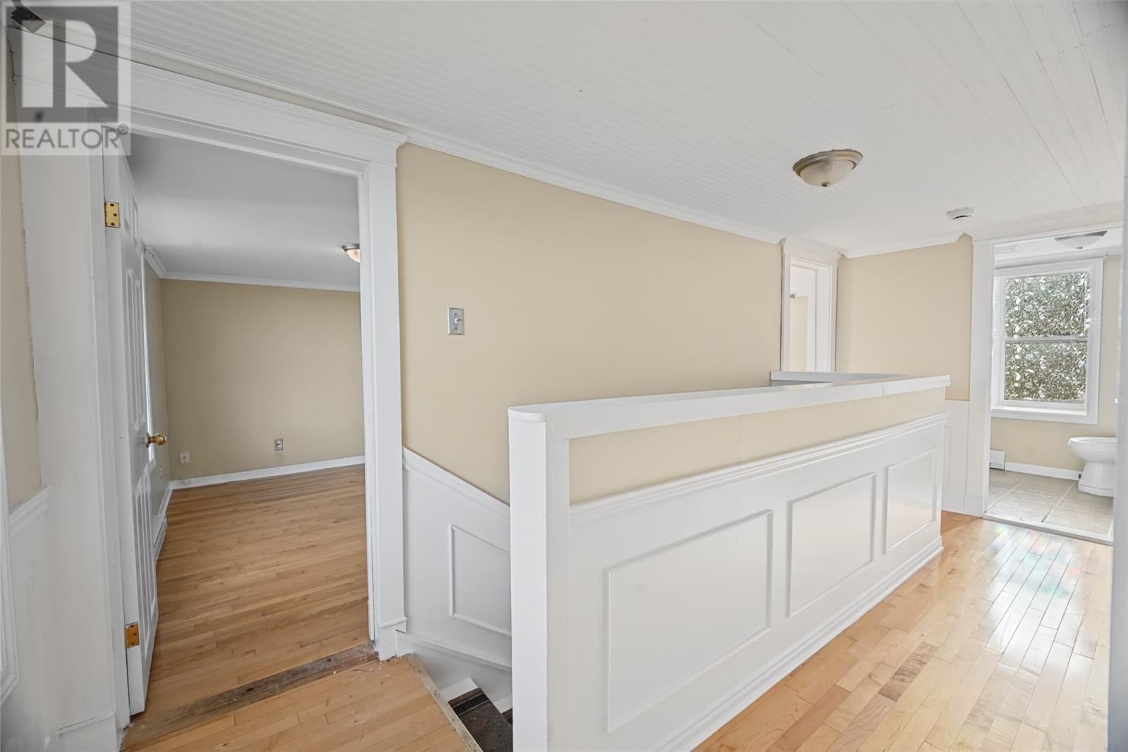 743 St Thomas Line, Paradise — photo 22