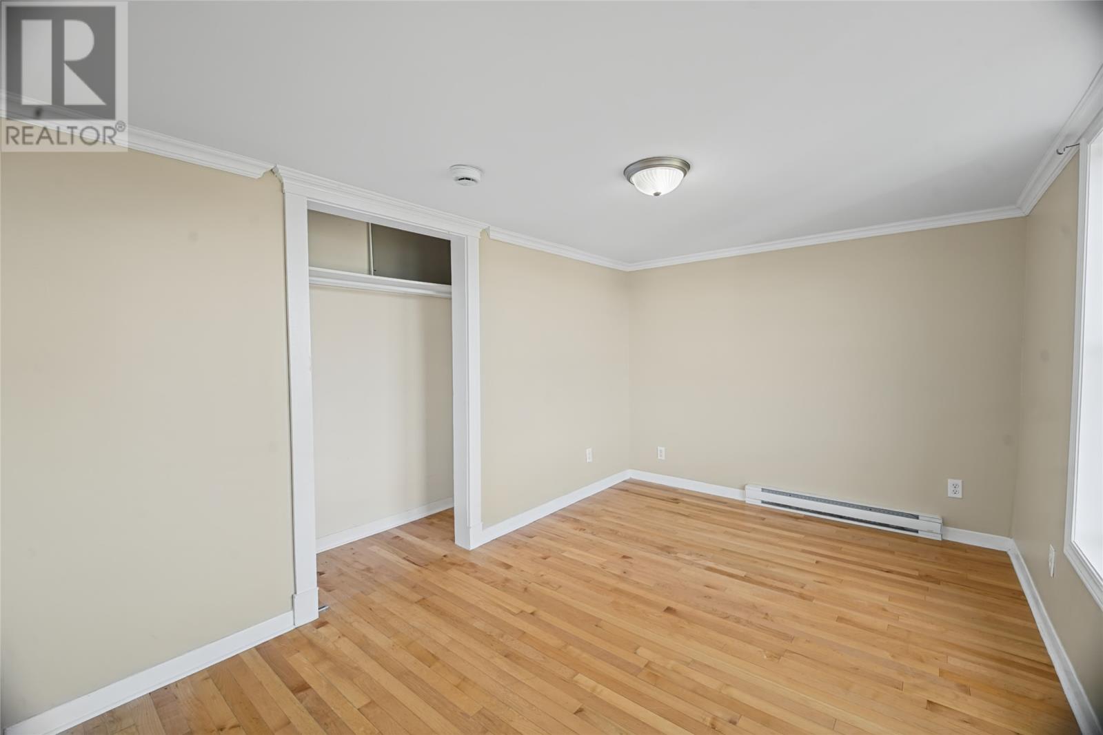 743 St Thomas Line, Paradise — photo 24