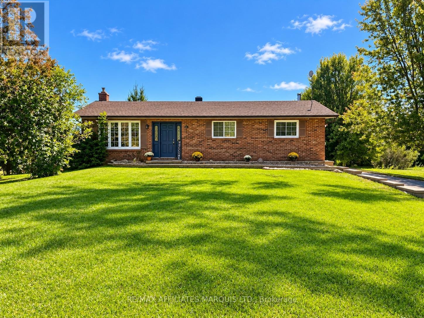 16714 Myers Road, South Stormont, Ontario K0C 1R0 - Photo 2 - X13838542