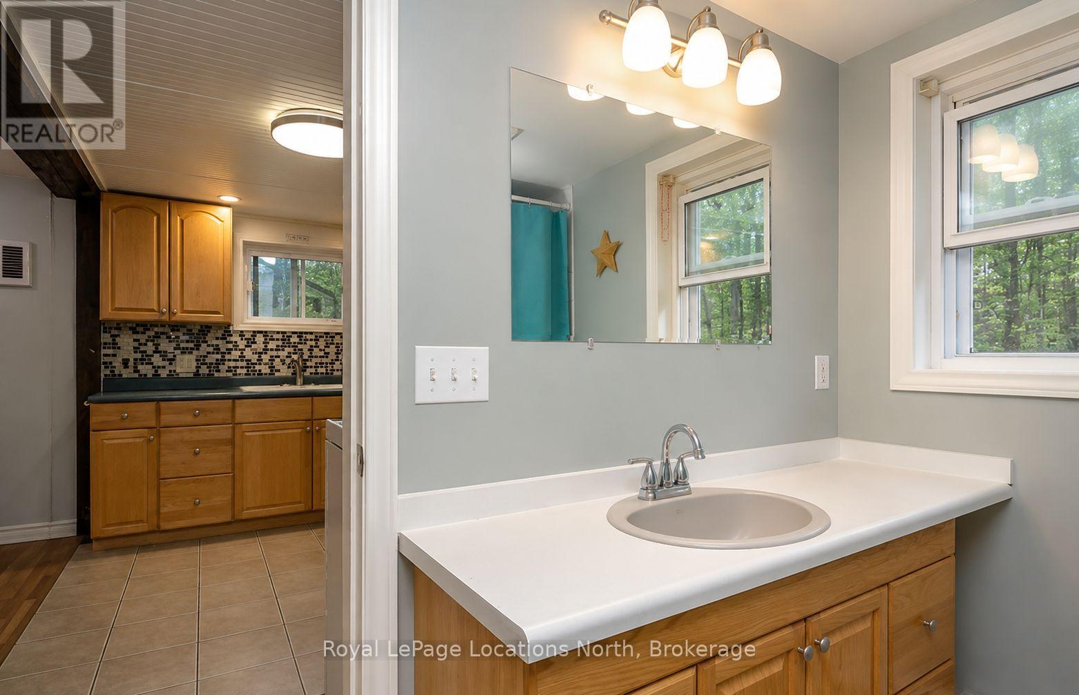 178 Golf Course Road, Wasaga Beach, Ontario L9Z 1S6 - Photo 4 - S13838636