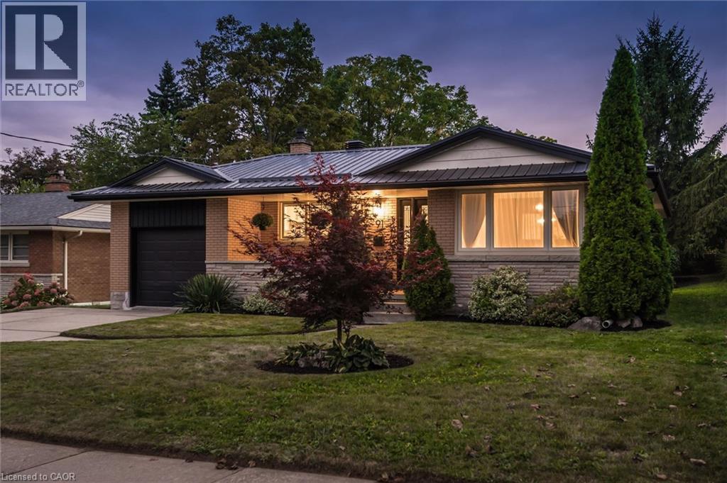 91 Eton Drive, Kitchener, Ontario  N2B 1N9 - Photo 4 - 40866387