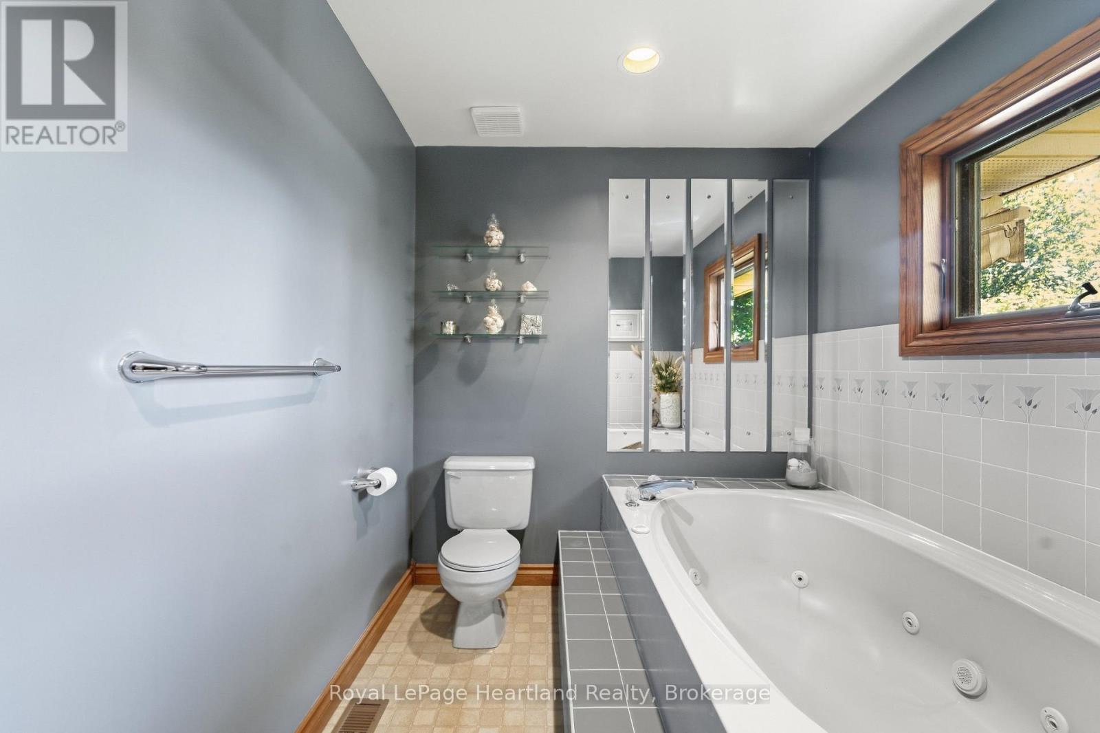51 Kruse Drive, Huron East, Ontario  N0K 1G0 - Photo 26 - X13838374