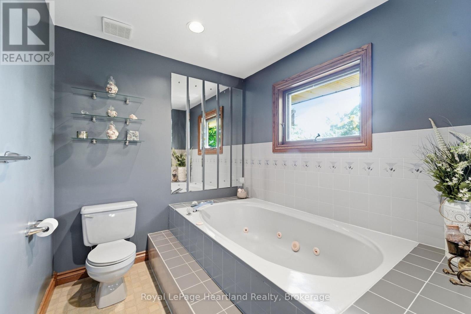 51 Kruse Drive, Huron East, Ontario  N0K 1G0 - Photo 28 - X13838374