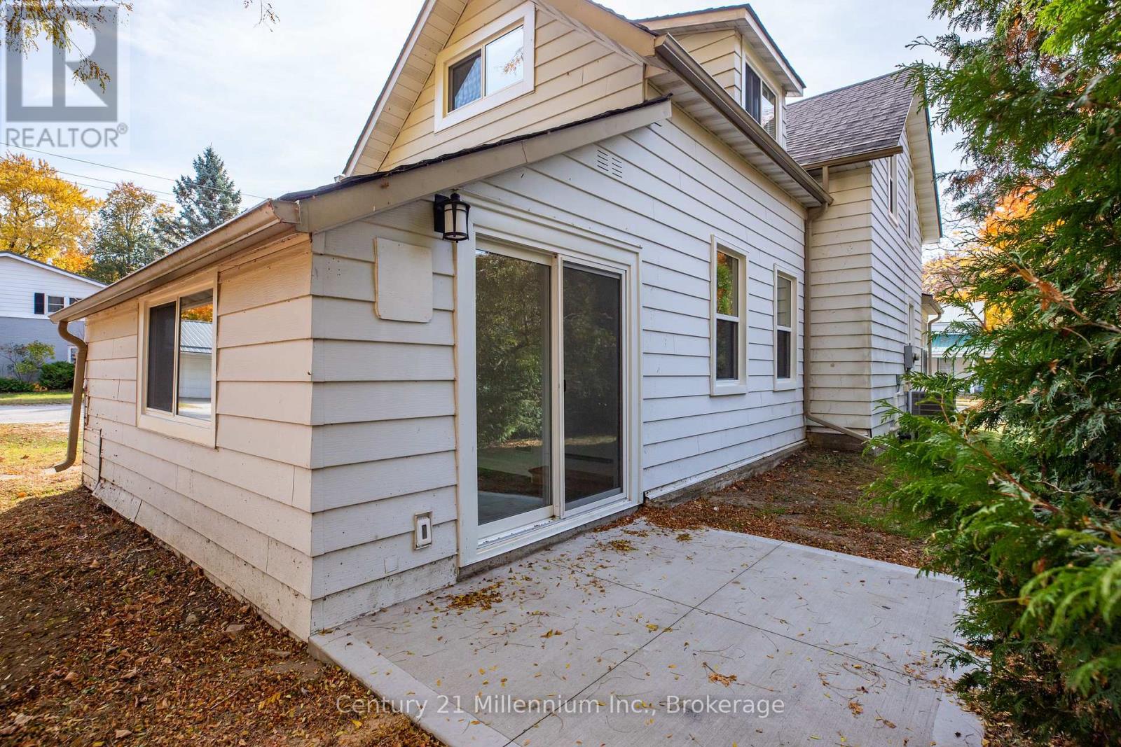 631 Louis Street, Saugeen Shores, Ontario N0H 2C4 - Photo 5 - X13838388