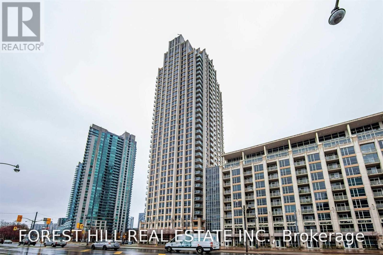 812 - 628 FLEET STREET