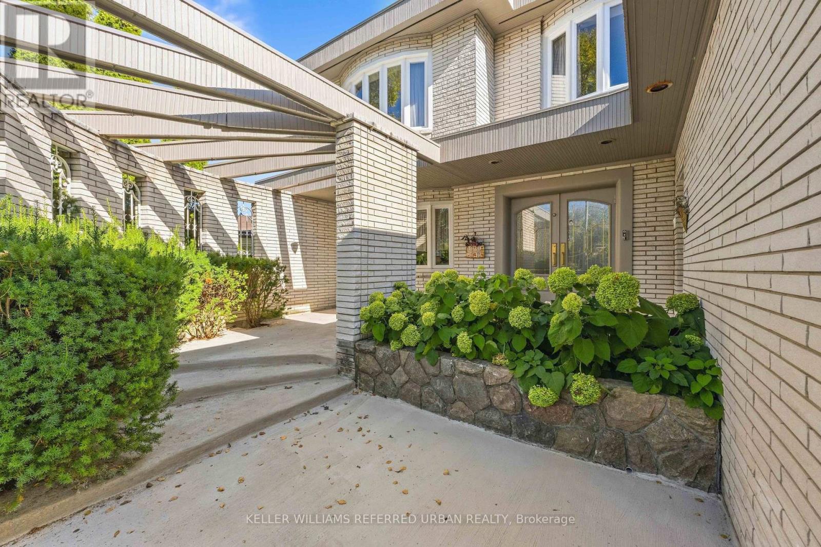 23 Brockington Crescent, Toronto, Ontario  M3H 4S9 - Photo 3 - C13838480