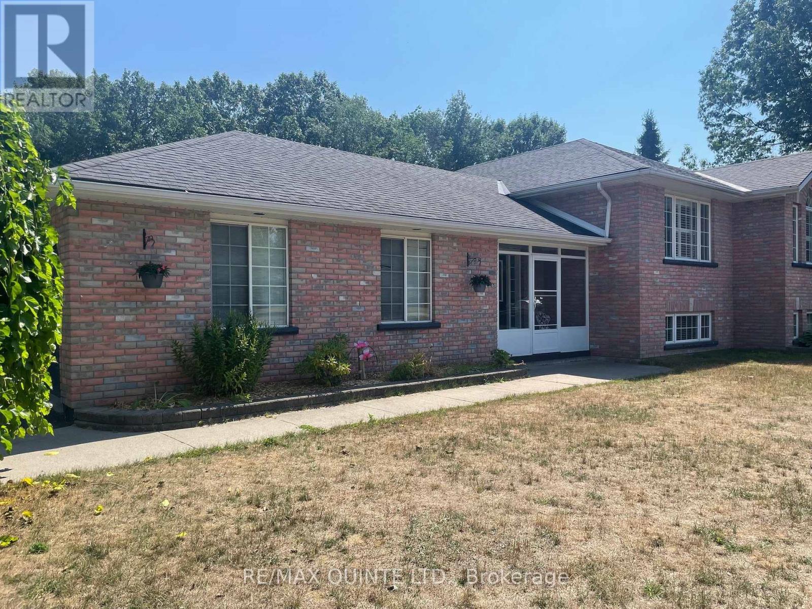 65 Glenburnie Drive, Quinte West, Ontario  K8V 5P4 - Photo 2 - X13838536