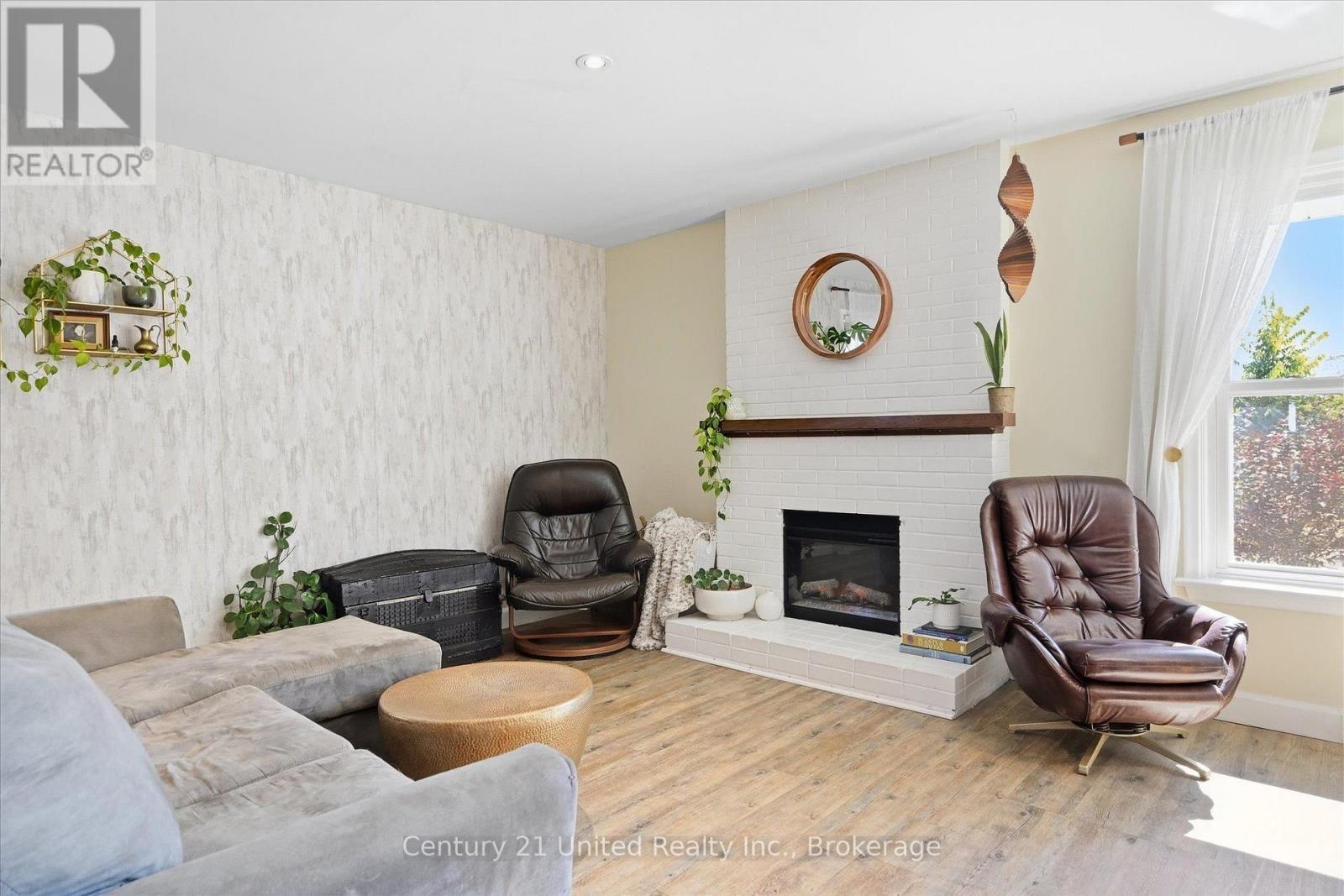 854 Kawartha Drive, Peterborough, Ontario  K9J 6L3 - Photo 5 - X13838680