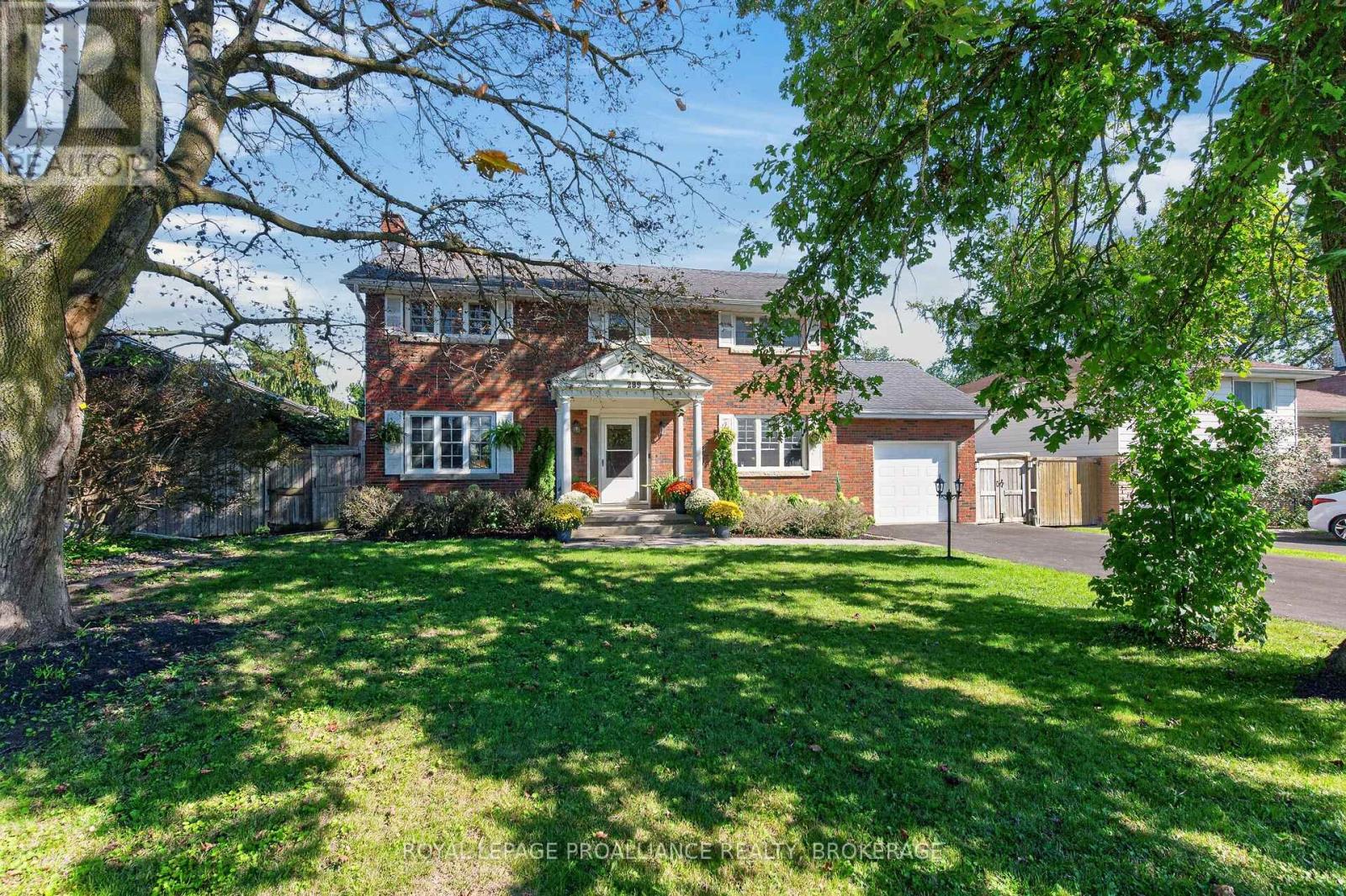 289 Avenue Road, Kingston, Ontario  K7M 1C8 - Photo 1 - X13838380