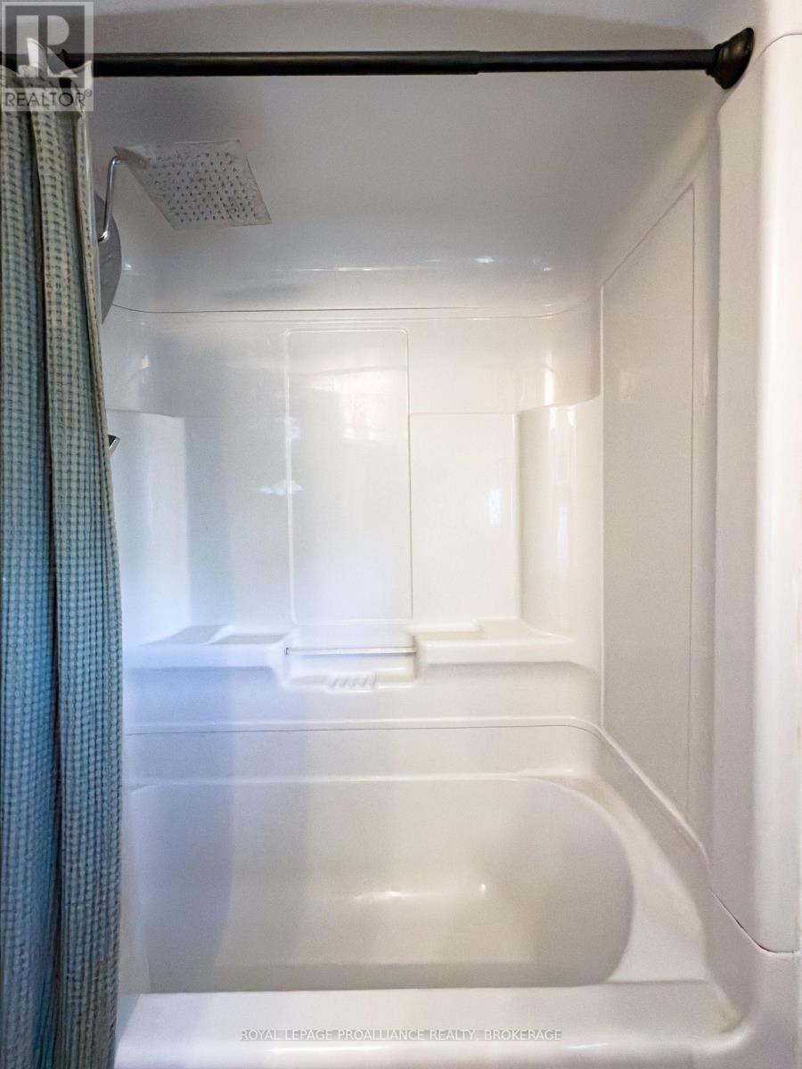 289 Avenue Road, Kingston, Ontario  K7M 1C8 - Photo 18 - X13838380