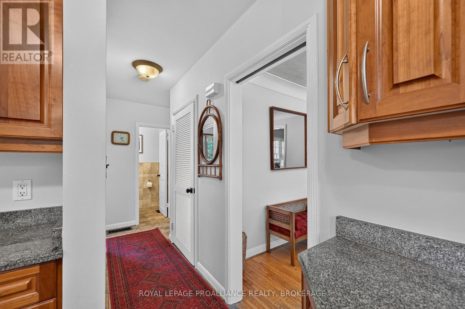 289 Avenue Road, Kingston, Ontario  K7M 1C8 - Photo 9 - X13838380