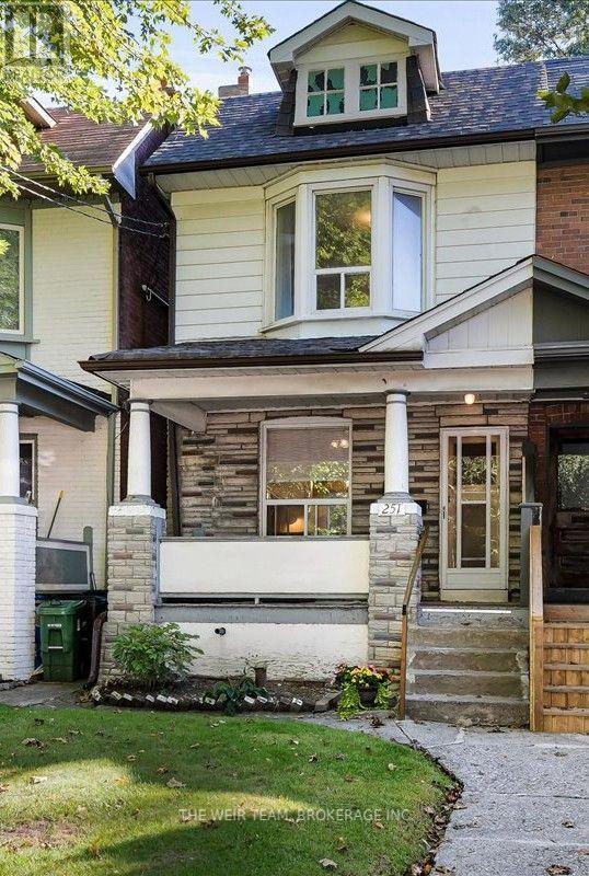 251 ASHDALE AVENUE, Toronto, Ontario