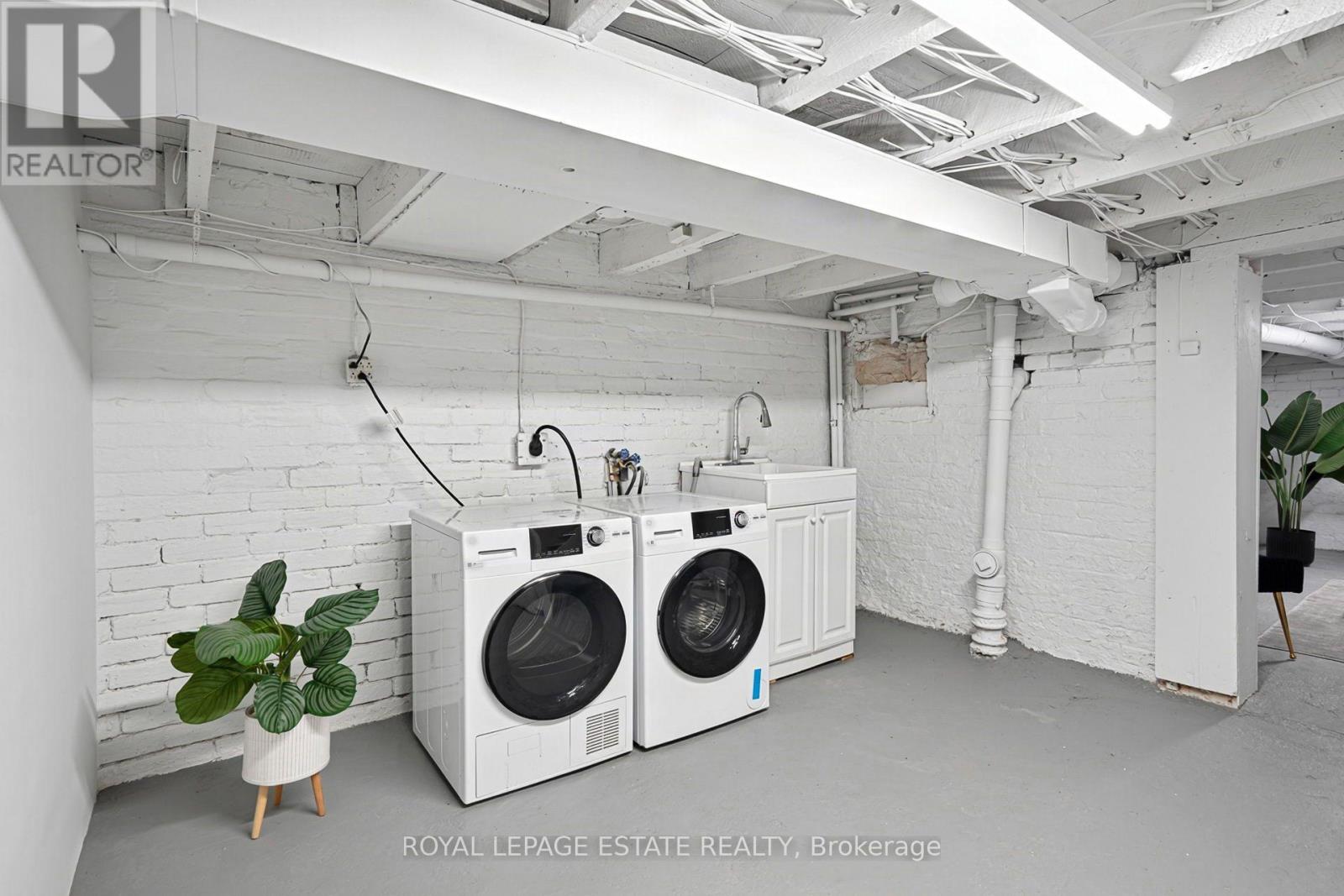 21 Brighton Avenue, Toronto (South Riverdale), Ontario  M4M 1P3 - Photo 23 - E13838634