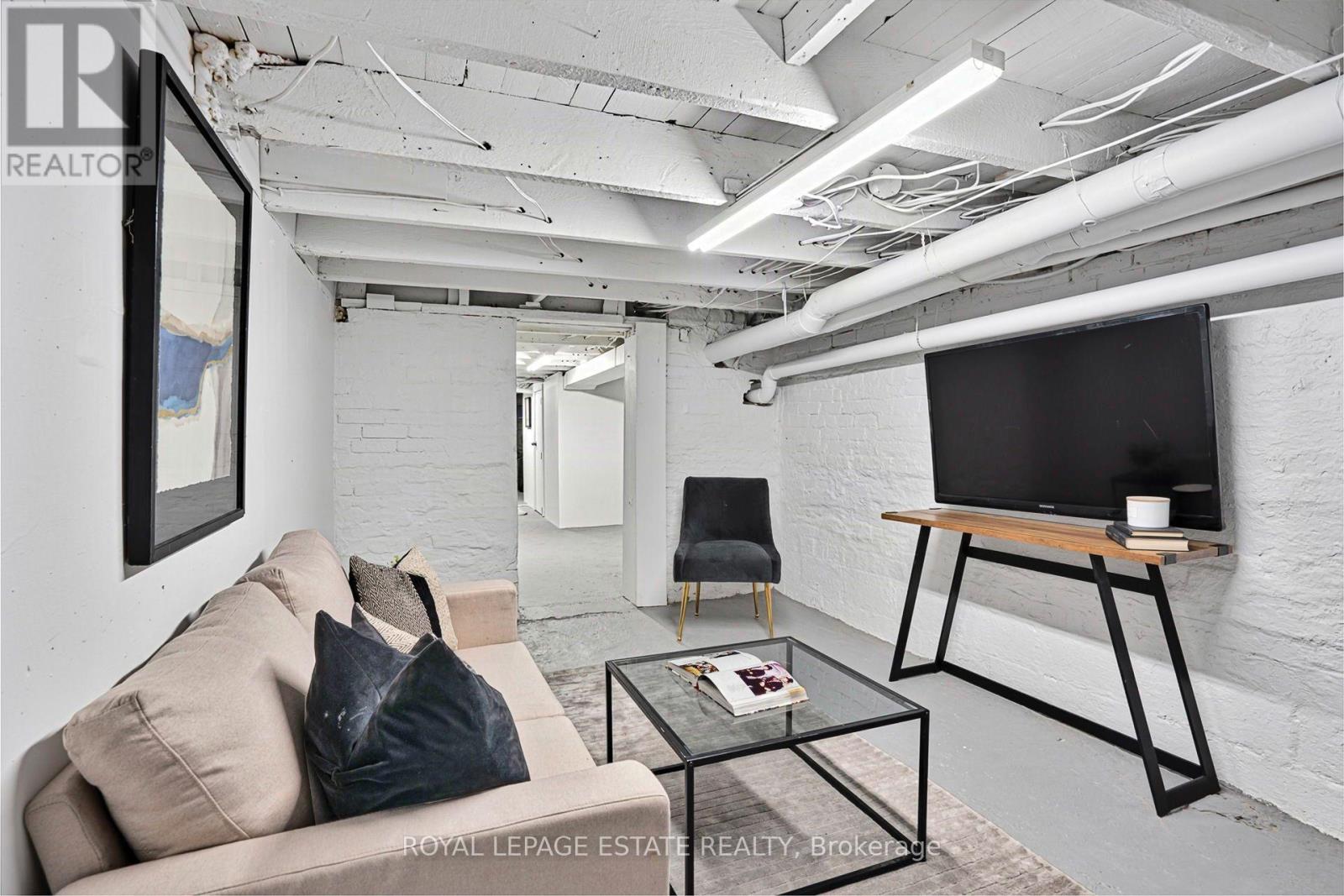 21 Brighton Avenue, Toronto (South Riverdale), Ontario  M4M 1P3 - Photo 25 - E13838634