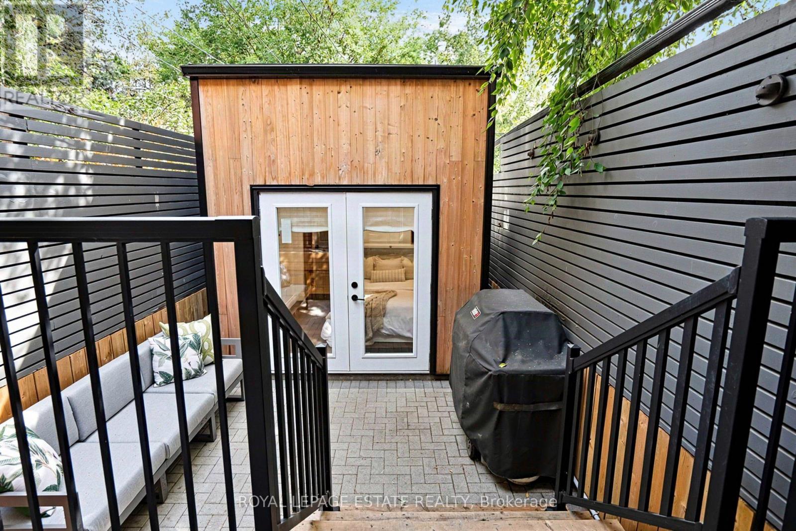 21 Brighton Avenue, Toronto (South Riverdale), Ontario  M4M 1P3 - Photo 28 - E13838634