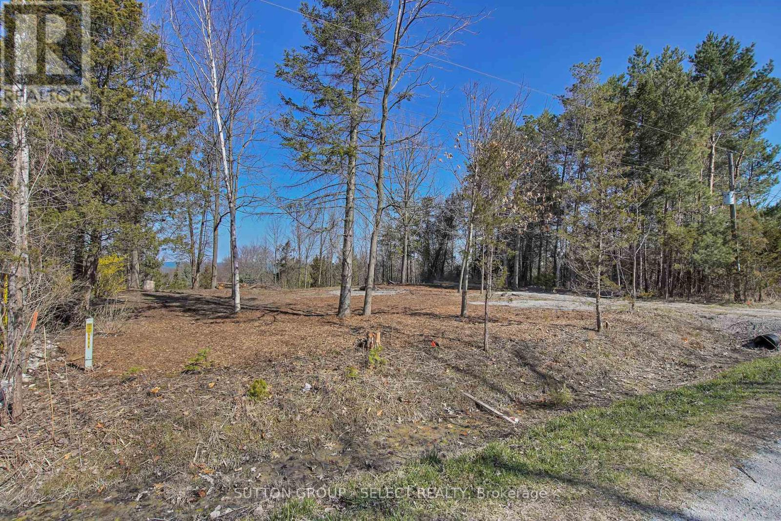 5 Huron View Avenue, Lambton Shores, Ontario  N0N 1J7 - Photo 12 - X13838464