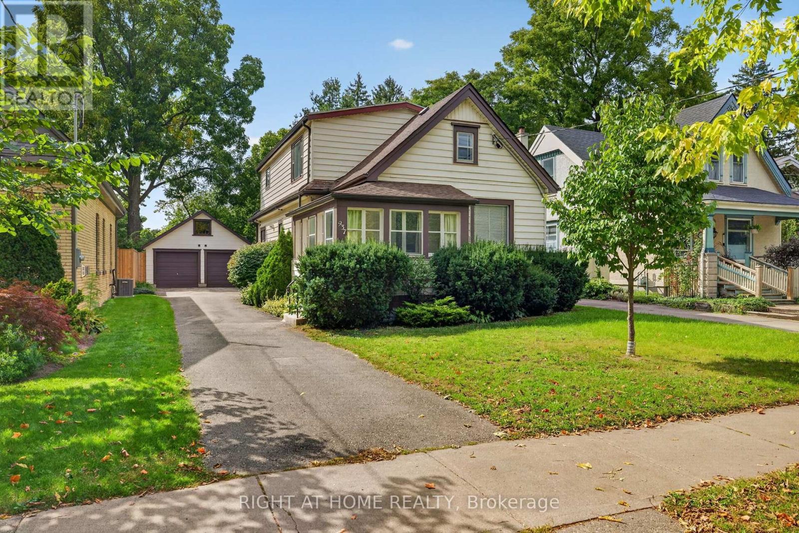 937 COLBORNE STREET, London East, Ontario