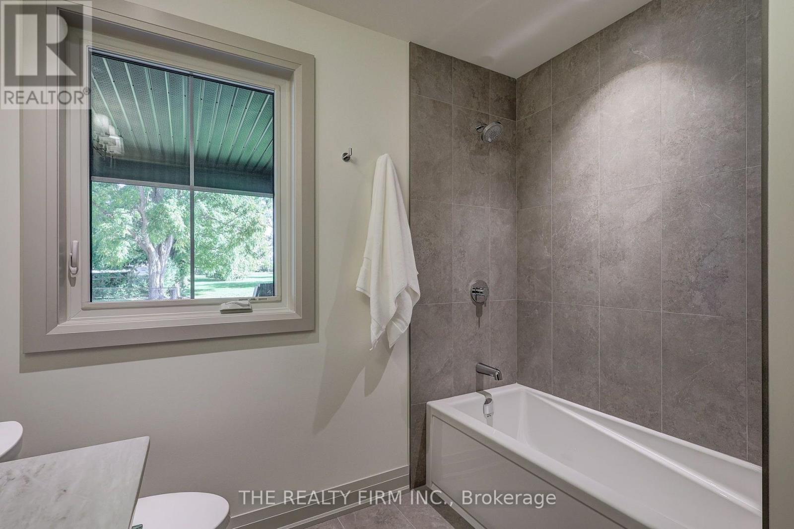 54 Royal Crescent, Southwold, Ontario  N5P 0G5 - Photo 41 - X13838678