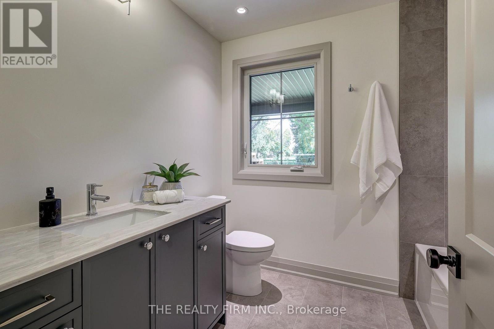54 Royal Crescent, Southwold, Ontario  N5P 0G5 - Photo 42 - X13838678