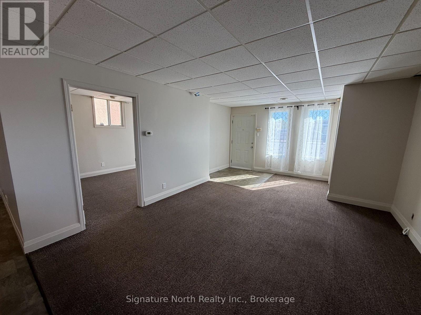 310 Cumberland Street N, Thunder Bay, Ontario  P7A 4N8 - Photo 2 - X13838382