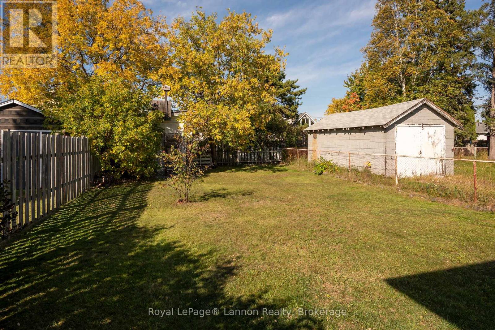424 Merrill Street, Thunder Bay, Ontario  P7A 1E8 - Photo 2 - X13838500