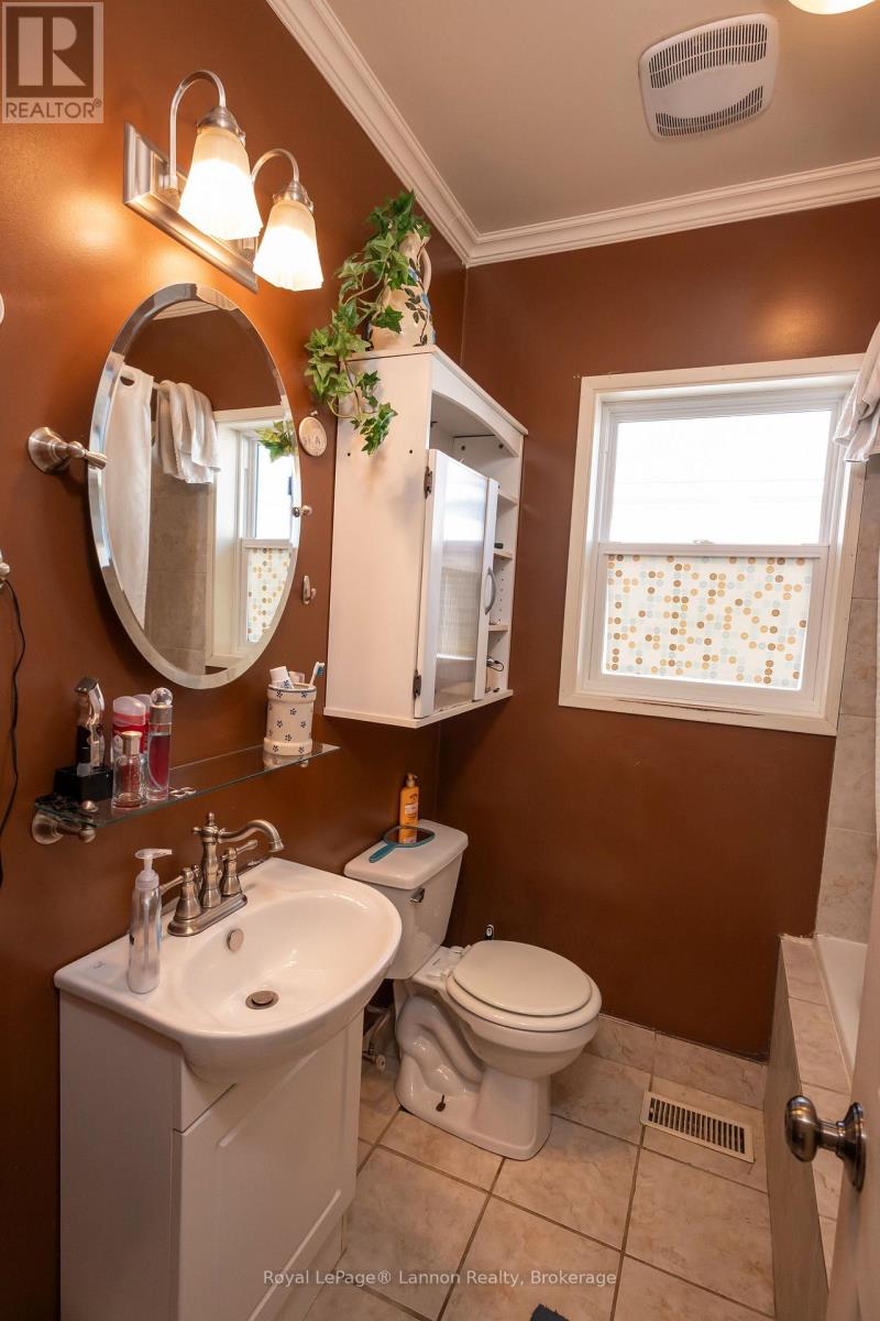 424 Merrill Street, Thunder Bay, Ontario  P7A 1E8 - Photo 24 - X13838500