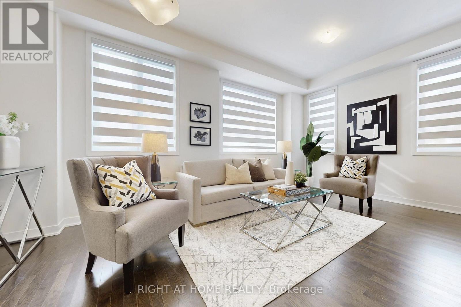 154 Anna Russell Way, Markham, Ontario  L3R 3X3 - Photo 4 - N13838386